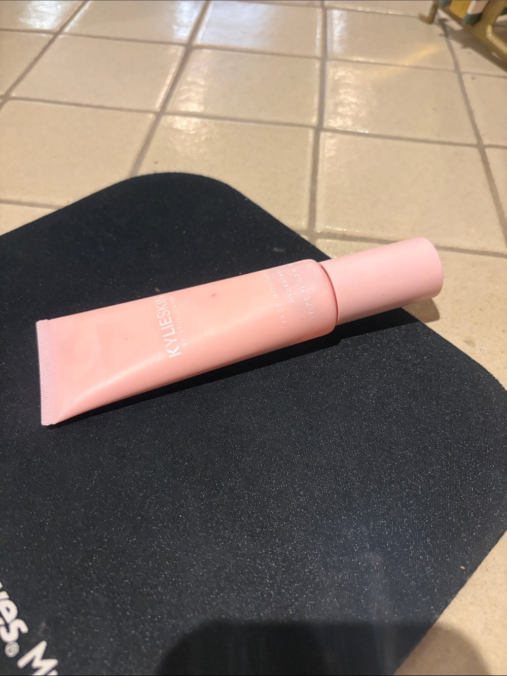 Kylie skin face moisturizer hydrant
